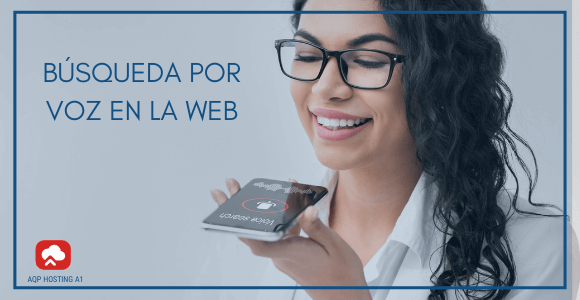 chica-buscando-por-voz-en-el-movil-1.png